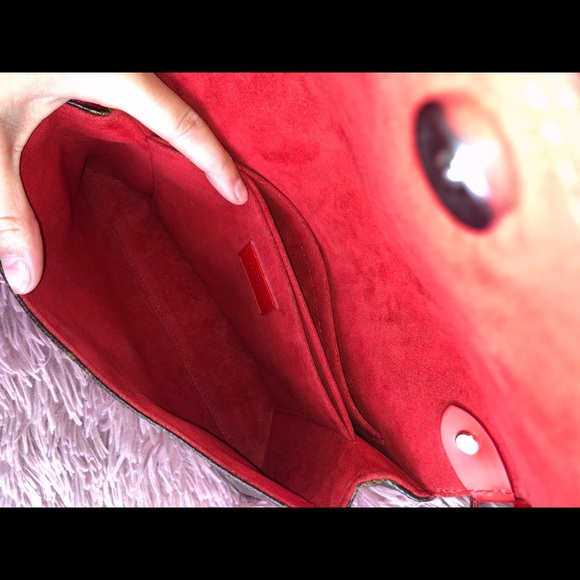 Louis Vuitton Saint Michel Crossbody - Picture 5 of 5